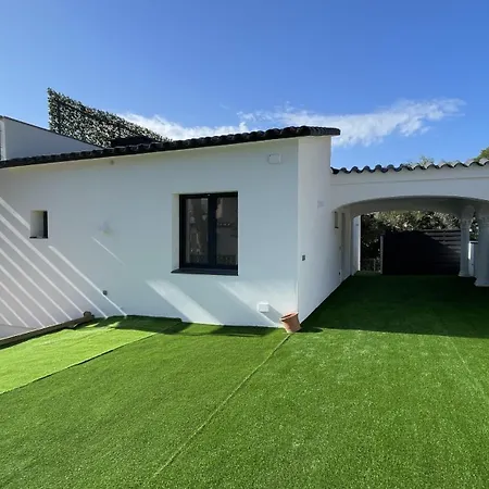 Ref Nav33 Villa *